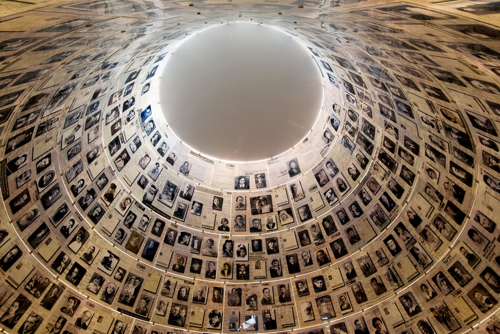 International Day of Commemoration in Memory of the Victims of the HolocaustJournée internationale dédiée à la mémoire des victimes de l&rsquo;Holocauste