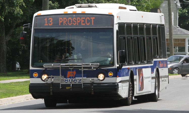 Fredericton parks plan to test express bus on Regent Street