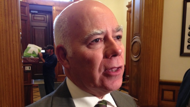 Coon introduces bill to ban political donations from corporations, trade unions. CBC  – November 17, 2016Le Parti vert veut réduire l’influence des entreprises en politique, Acadie NOUVELLE – 17 novembre 2016