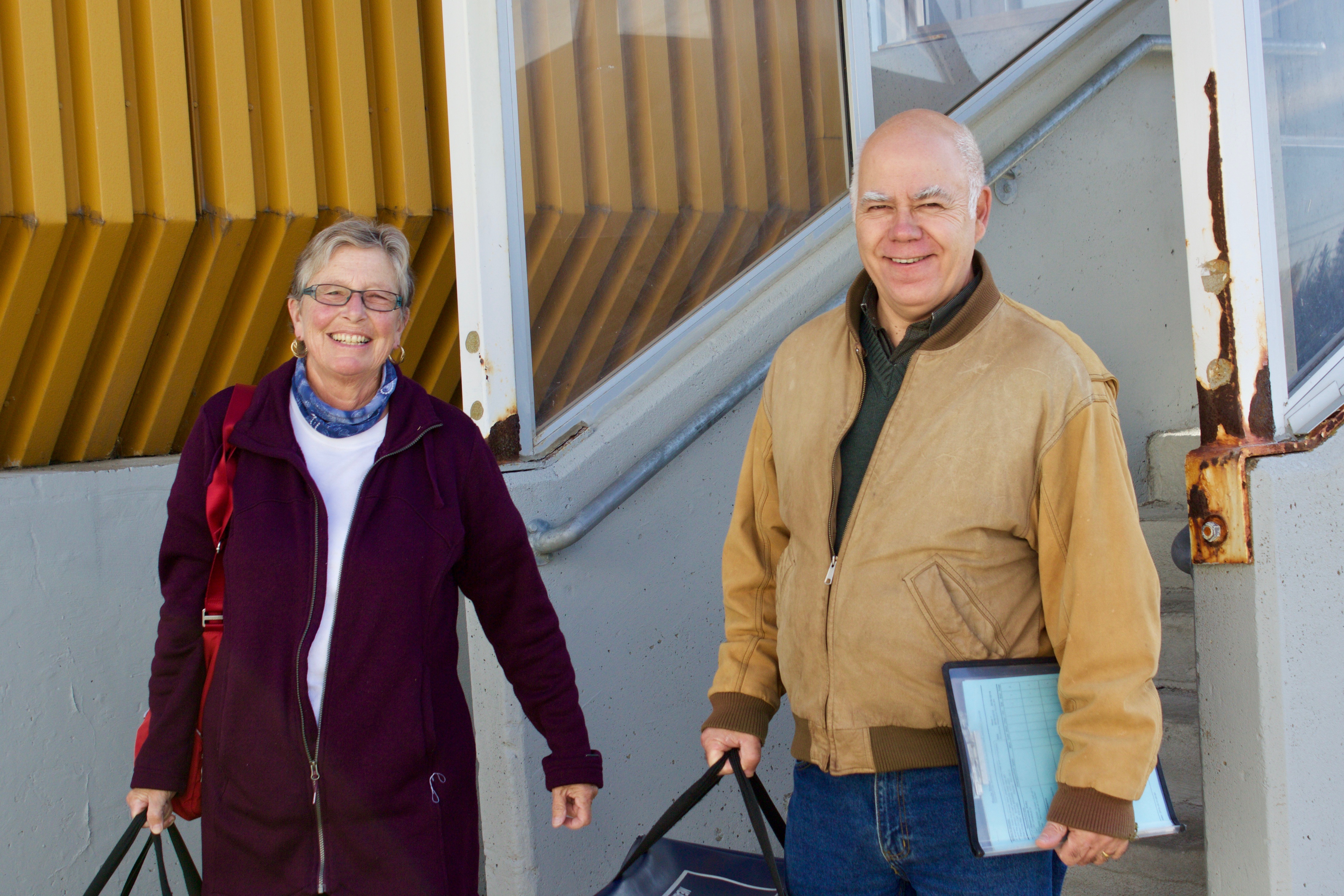 Meals on Wheels, brought to your door by your MLALa Popote roulante : député David Coon à votre porte