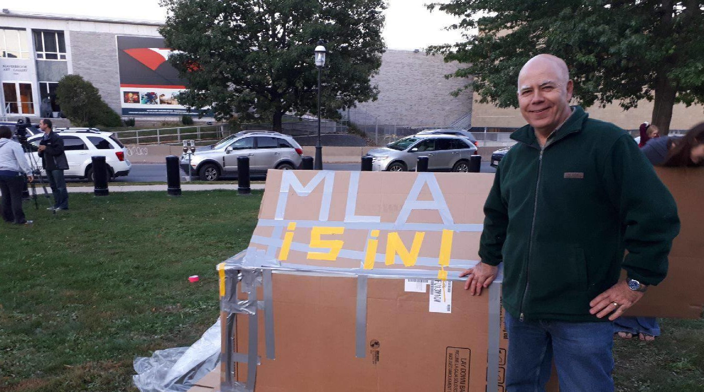 Teams camp out under cardboard to support homeless youth – Global News – 1 October 2017